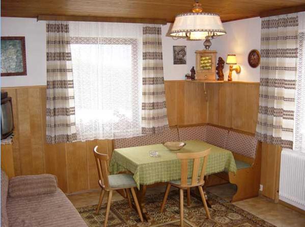Haus Osterrieder Lägenhet Sankt Michael im Lungau Rum bild
